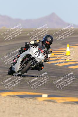 media/Oct-07-2023-CVMA (Sat) [[f84d08e330]]/Race 13 500 Supersport-350 Supersport/